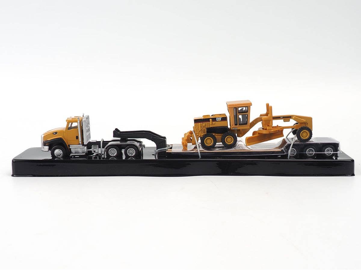 Caterpillar CAT CT660 Day Cab w/Lowboy Trailer & CAT 163H Motor Grader Attached Complete Product