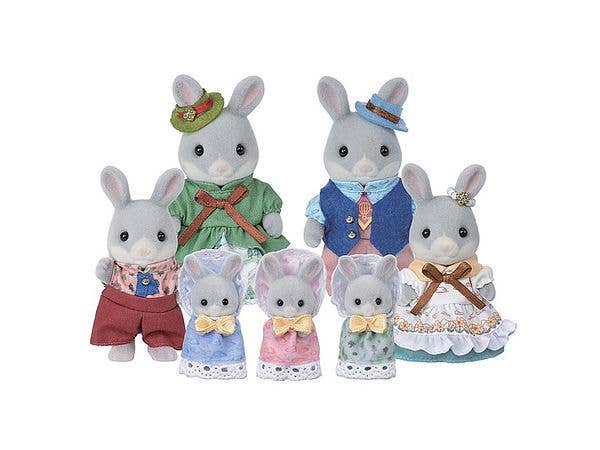 Sylvanian Families Cotton Rabbit Family Celebration Set