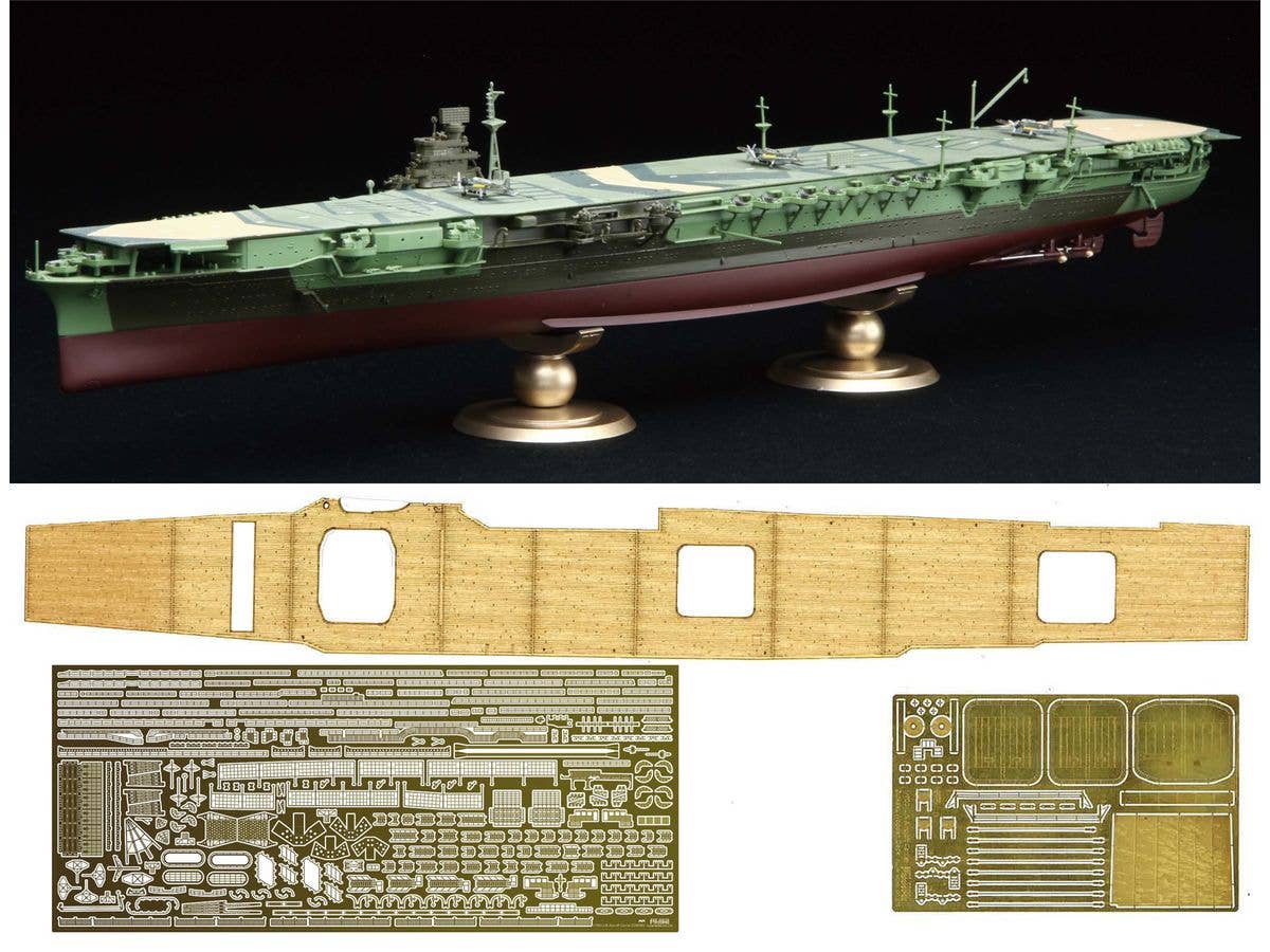 Japanese aircraft carrier Zuikaku Full Hull Model Special Edition (Includes Etched Parts And Wooden Deck Decals)