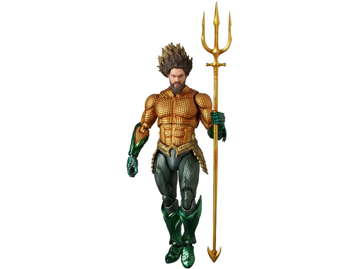 MAFEX Aquaman (Gold & Green Suit)