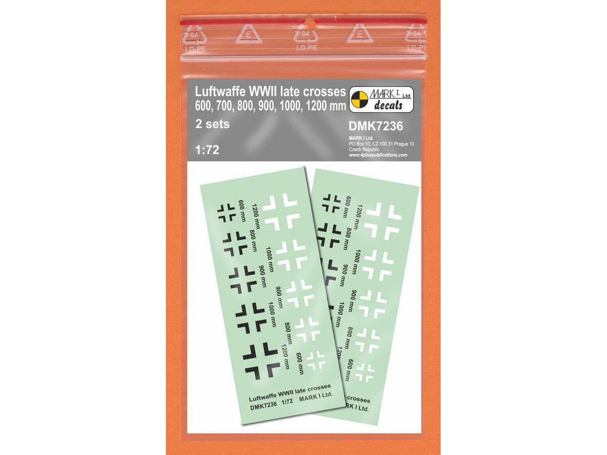 Luftwaffe Crosses (Balkenkreuz), late type - Black and White, 2 sets