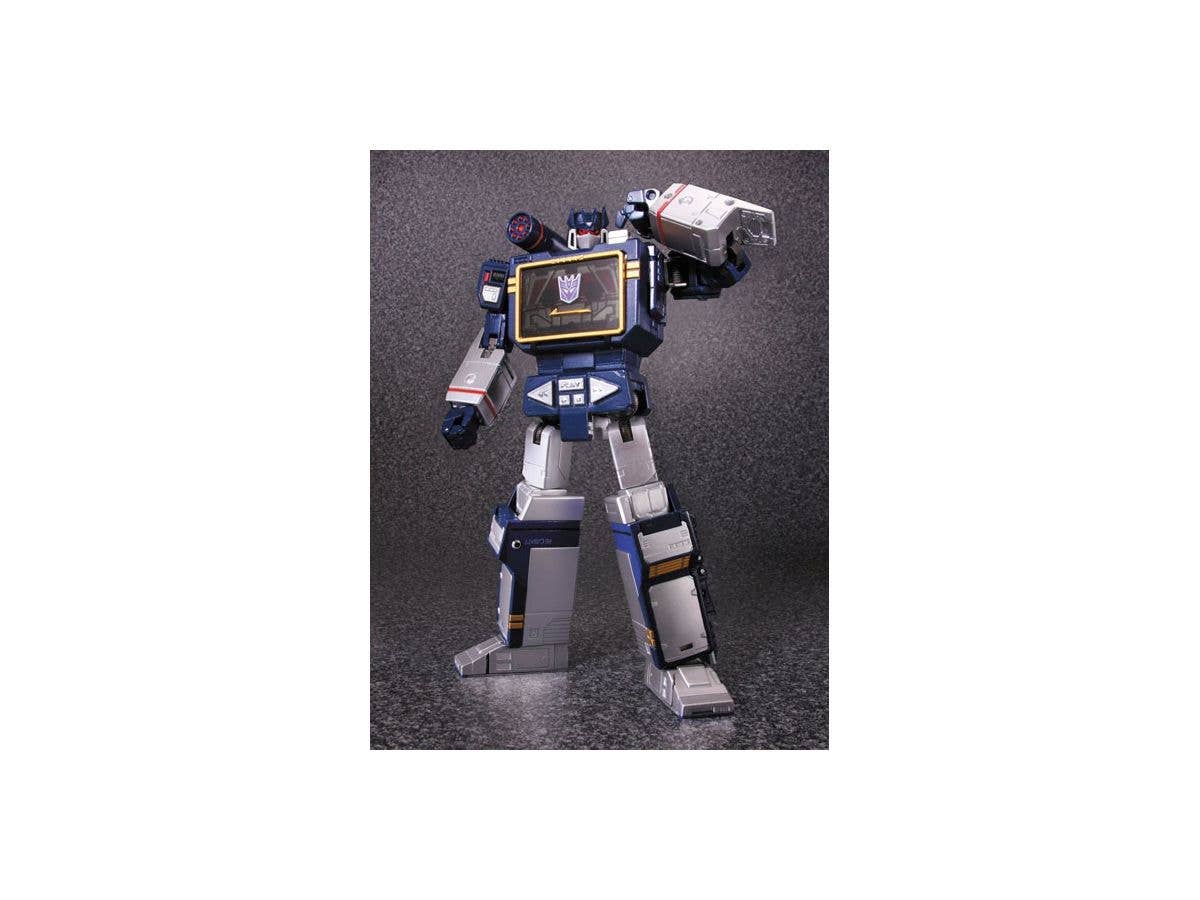 MP13 Transformers Masterpiece Soundwave (Reissue)