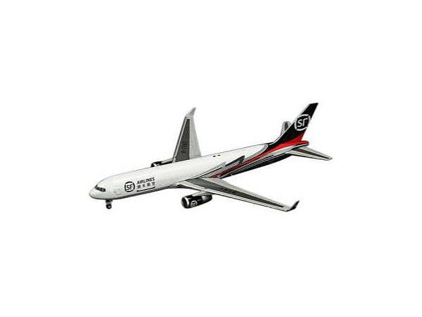 Tiny 767-300 SF Airplanes